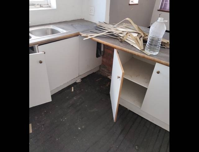 1 BEDROOM SECTIONAL TITLE FOR SALE IN GQEBERHA CENTRAL